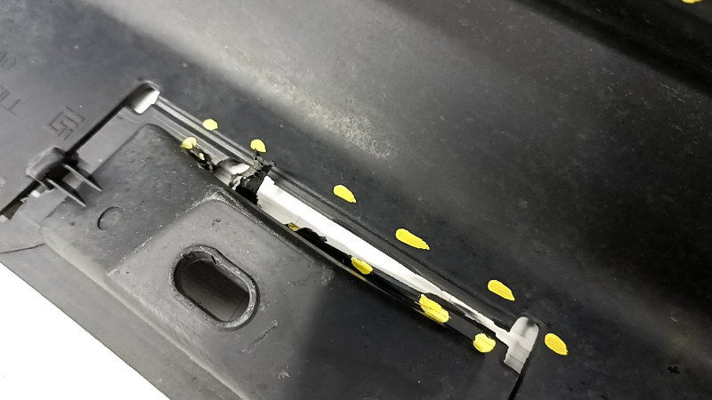 Right threshold Honda Accord 23-26 with seal, structure, scratches, broken fasteners