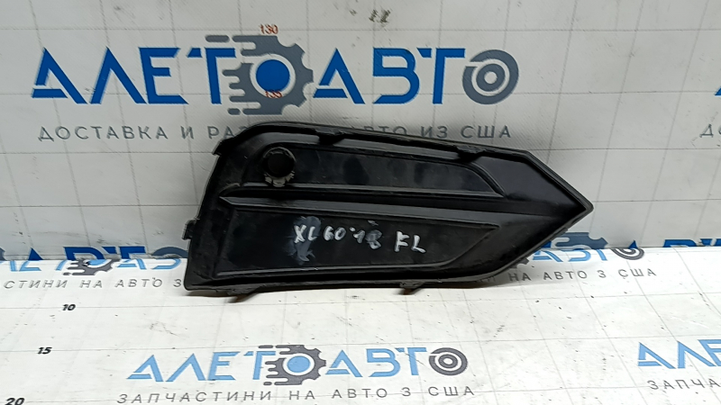 Left front bumper grille Volvo XC60 18-21 for parking sensors, structure, sand, scratches