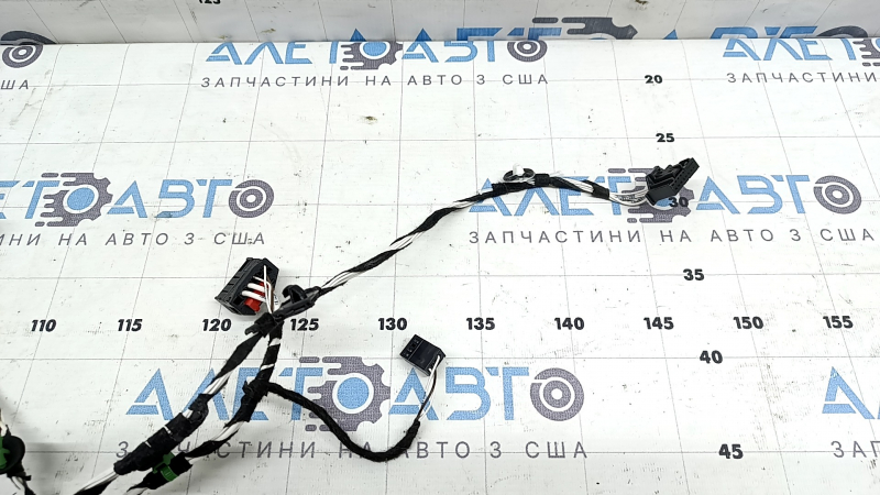 Wiring for the rear left door of a VW Jetta 19-26