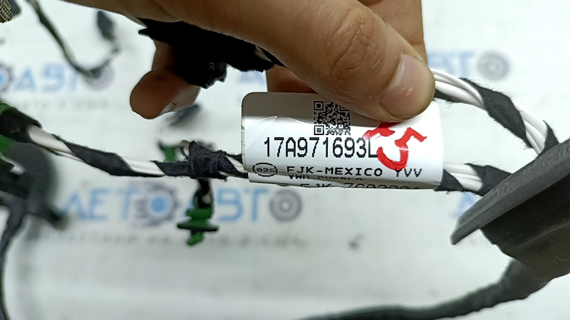 Wiring for the rear left door of a VW Jetta 19-26