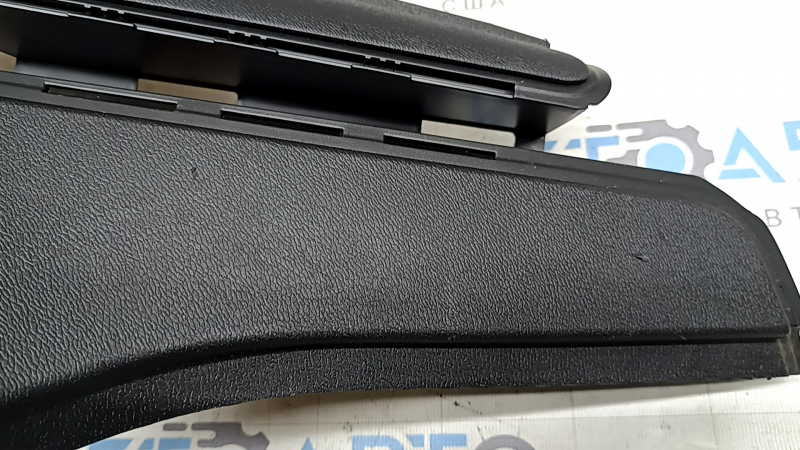 Rear pillar trim behind the left window Volvo XC60 18-26 black, scratches