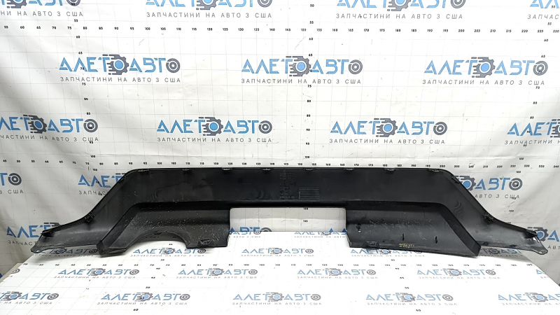 Rear bumper lip trim lower Toyota Highlander 20-