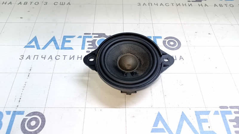 Right rear pillar speaker Audi Q5 8R 09-17 Bang and Olufsen, dented