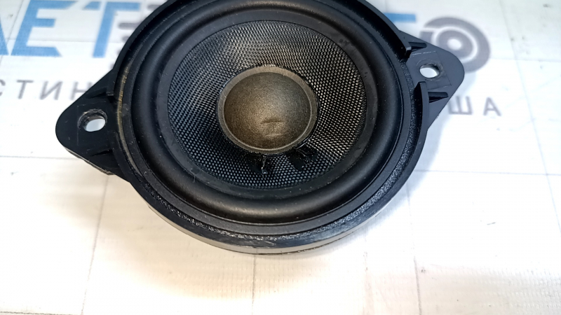 Right rear pillar speaker Audi Q5 8R 09-17 Bang and Olufsen, dented