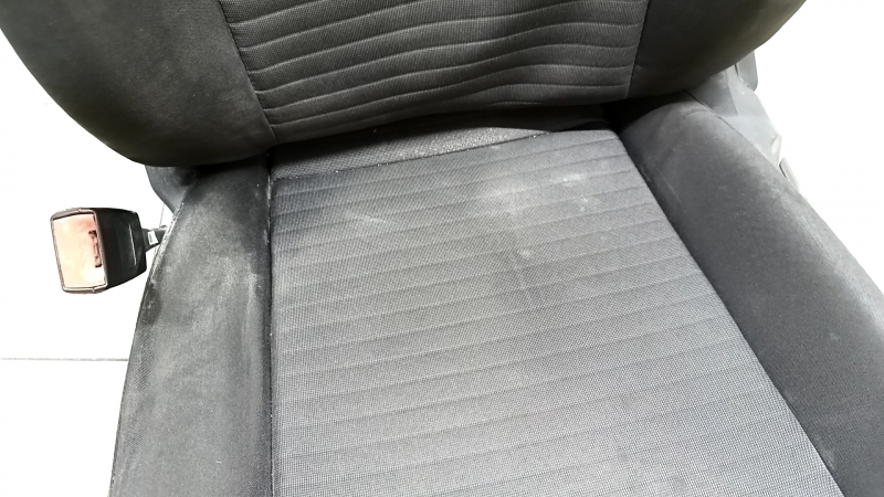 Driver's seat VW Jetta 22-26 without airbag, mechanical, black fabric, for cleaning