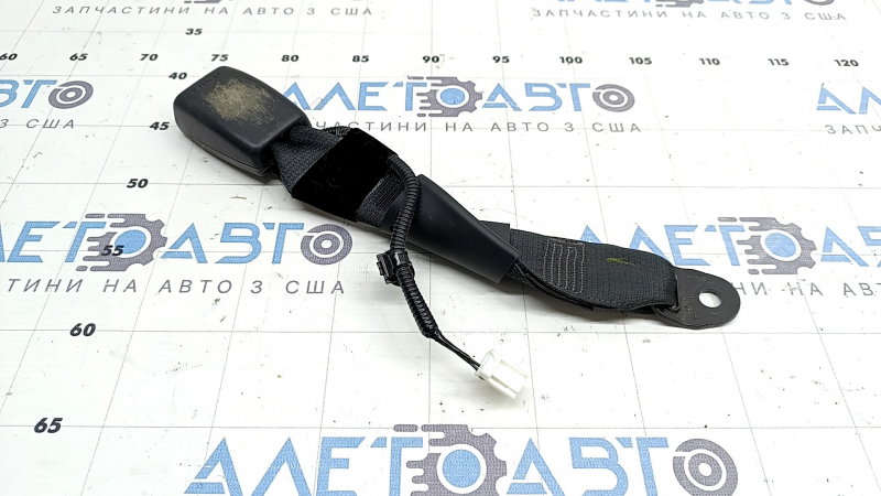 Rear seat belt latch 3rd row central Toyota Highlander 20-26 black, with sensor, worn