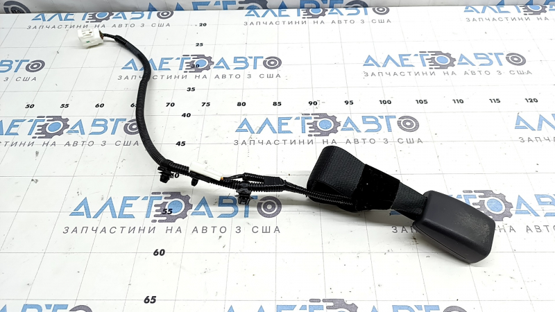 Rear seat belt latch 3rd row right Toyota Highlander 20-26 black, with sensor, worn