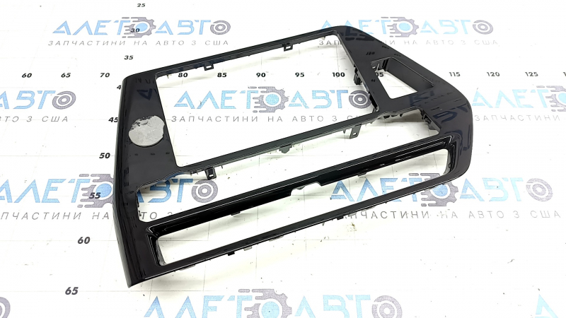 Toyota Highlander 20-26 front panel center trim, gloss black for 8" display, scratches, glued on
