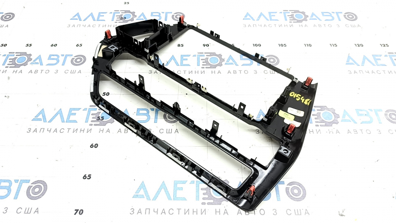 Toyota Highlander 20-26 front panel center trim, gloss black for 8" display, scratches, glued on