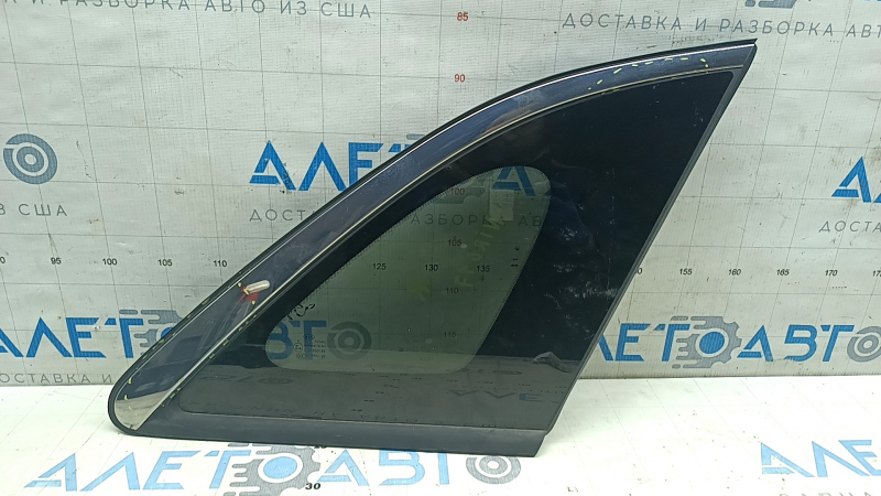 Rear right window, blind glass, Kia Niro 17-22, chrome, tinted, scratches on chrome