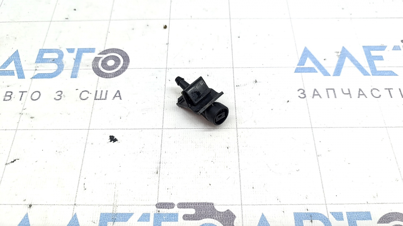 Right windshield washer nozzle Nissan Murano 25-26