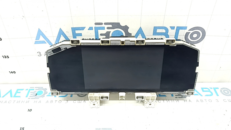 Instrument cluster VW Taos 22-23 75k, scratches, sooty