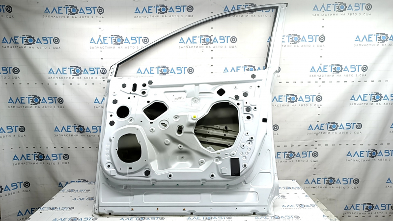 Bare front right door Nissan Murano 25-26 white QBE, with upper chrome molding