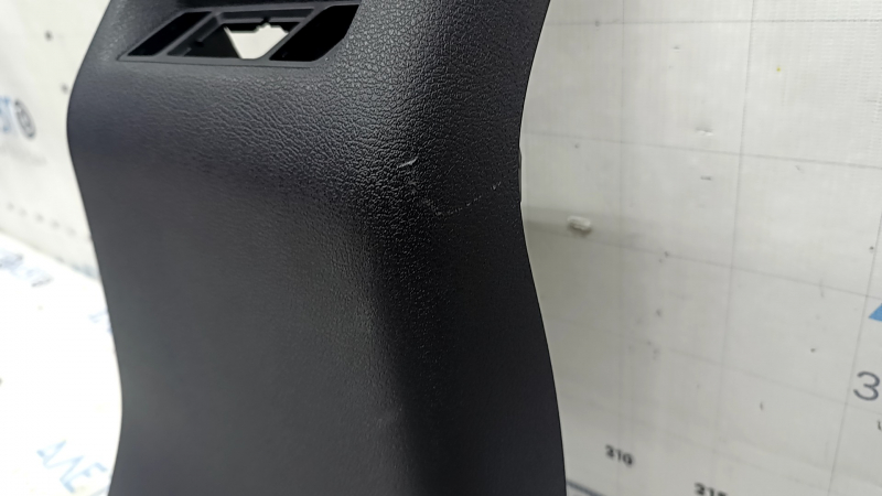 Rear center console trim Nissan Murano 25-26 Platinum, black, scratches