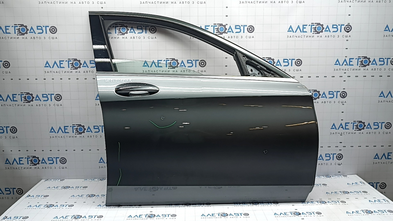 Front right door assembly Mercedes C-class W205 16-21 aluminum, graphite 992, keyless, bumps, scratches