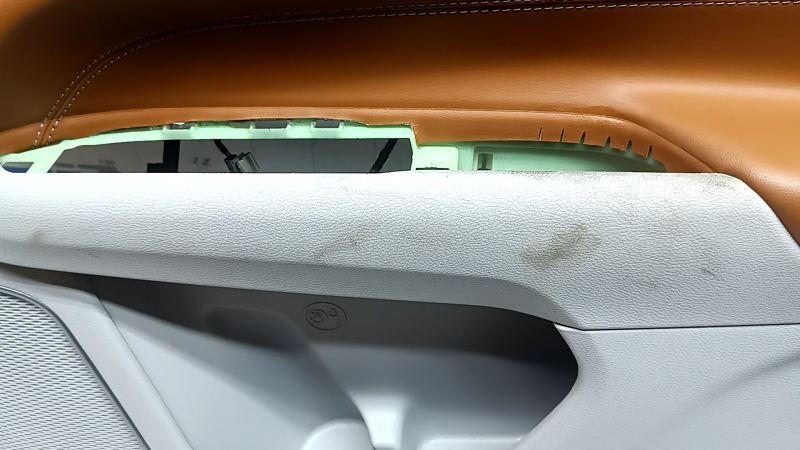 Door trim, front right card, Jeep Compass 22-22, gray with black, brown leather insert, dry-cleaned, scratches, whitened plastic, butt