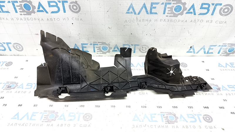 Left radiator deflector VW Taos 22-25