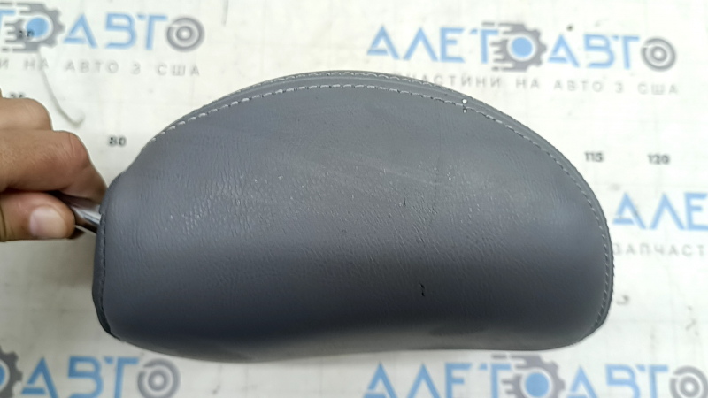 Front right headrest Nissan Kicks 21-24, grey leather, grey stitching, ready to clean