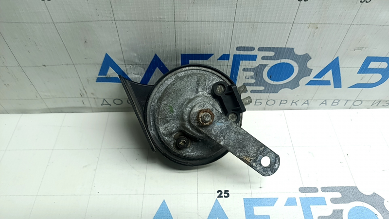 Signal low Nissan Kicks 21-25 no fragment