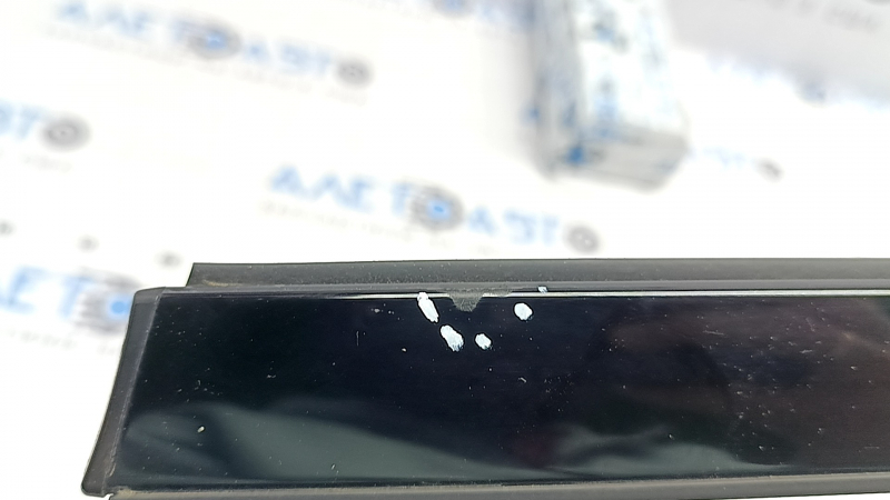 Right roof trim Mercedes C-class W205 16-21 hits, paint peeled off