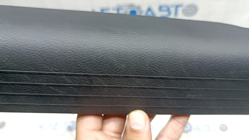 Front left door sill trim Nissan Kicks 18-25 black, scratched, worn