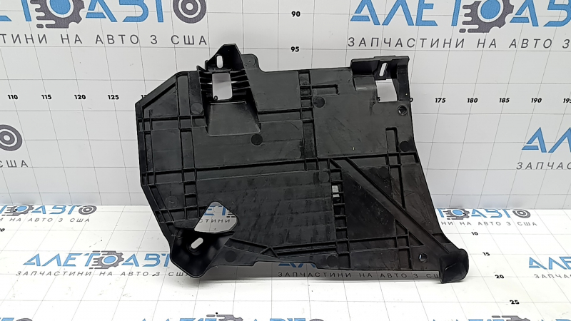 Floor spacer for passenger feet Mercedes C-class W205 15-21
