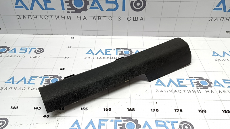 Rear left inner door sill trim Kia Sorento 16-20 black, scratches