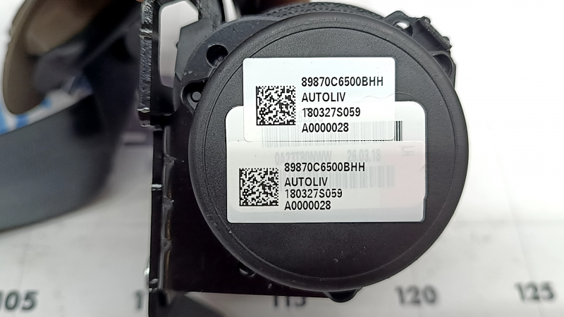 Seat belt 3rd row rear left Kia Sorento 16-20 black