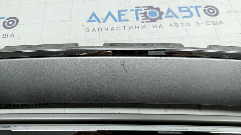 Radiator grille Ford Escape MK3 17-19 rest, gray, with chrome, with emblem, scratches