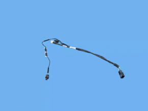 Wiring the tailgate of Jeep Compass 17-25 for the number plate light and rear view camera