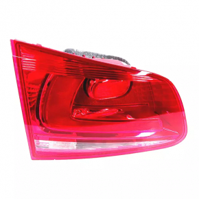 Light inside tailgate left VW Touareg 11-13 halogen