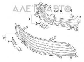 Lower grille of the front bumper Chevrolet Camaro 16-LT missing fragment, tears, filed