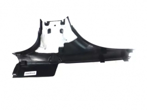 Jeep Cherokee KL 14-23 black lower right center pillar trim