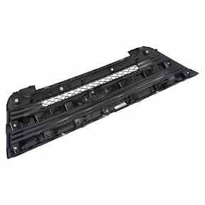 Radiator grill with frame and chrome in assembly Ford Explorer 13-15 prerest sport, with emblems