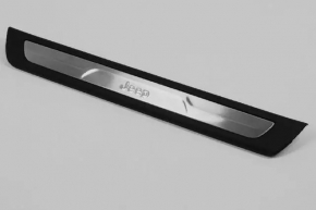 Jeep Grand Cherokee WK2 11-22 front right door sill plate, beige with chrome, scratches