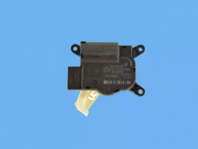 Actuator motor heater drive air conditioner right Chrysler Pacifica 17-
