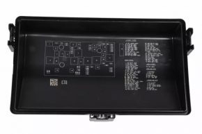 Chevrolet Malibu 13-15 underhood fuse box with pzev