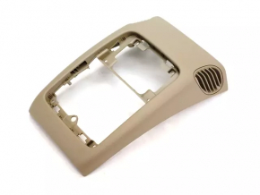 Jeep Grand Cherokee WK2 14-22 rear center console trim, beige, 2 pieces, scratches, broken fasteners, needs cleaning