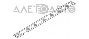 Left threshold protection Porsche Taycan 19 - tears