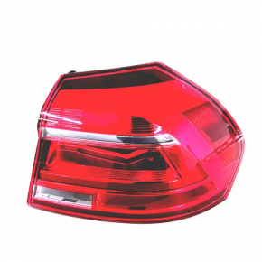 Light outer wing right VW Passat b8 16-19 USA LED dark
