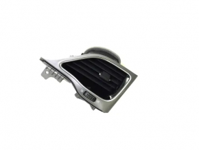 Right front panel air vent deflector Jeep Cherokee KL 19-22 gloss black, light gray with chrome