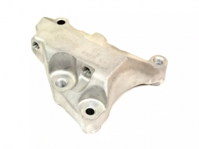 Engine mount bracket right Chrysler 200 15-17 3.6