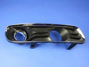 Bumper grille right Chrysler 300 11-14 prerest under fog lights