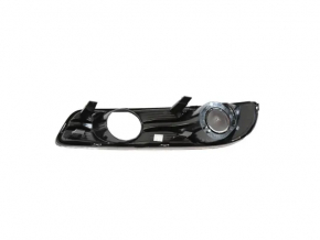 Bumper grille right Chrysler 300 11-14 prerest under fog lights
