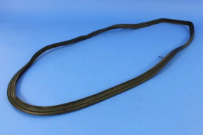 Chrysler 200 15-17 trunk lid seal torn