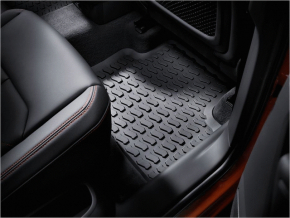 Set of 2 rear rubber floor mats for Audi Q3 83A 20-25
