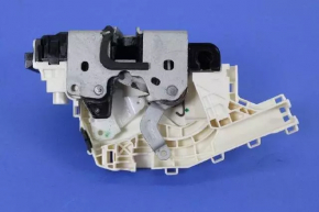 Front right door lock for a 13-16 Dodge Dart