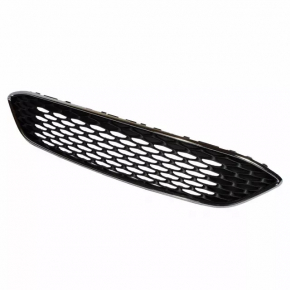 Ford Focus mk3 15-18 radiator grille rest chrome frame, broken mount