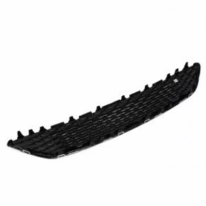 Ford Focus mk3 15-18 radiator grille rest chrome frame, broken mount