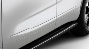 Front left central door molding Toyota Highlander 20-26 silver